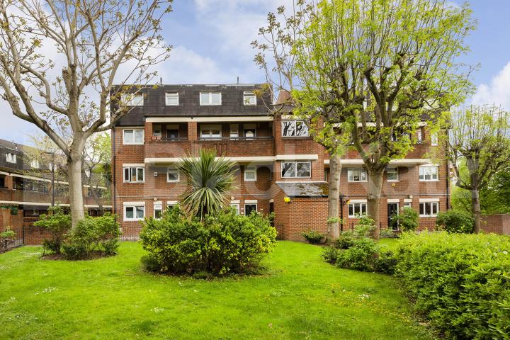 Split level Maisonette in a hard to beat location in between Angel & Kings Cross Wynford Road, Angel / Kings Cross